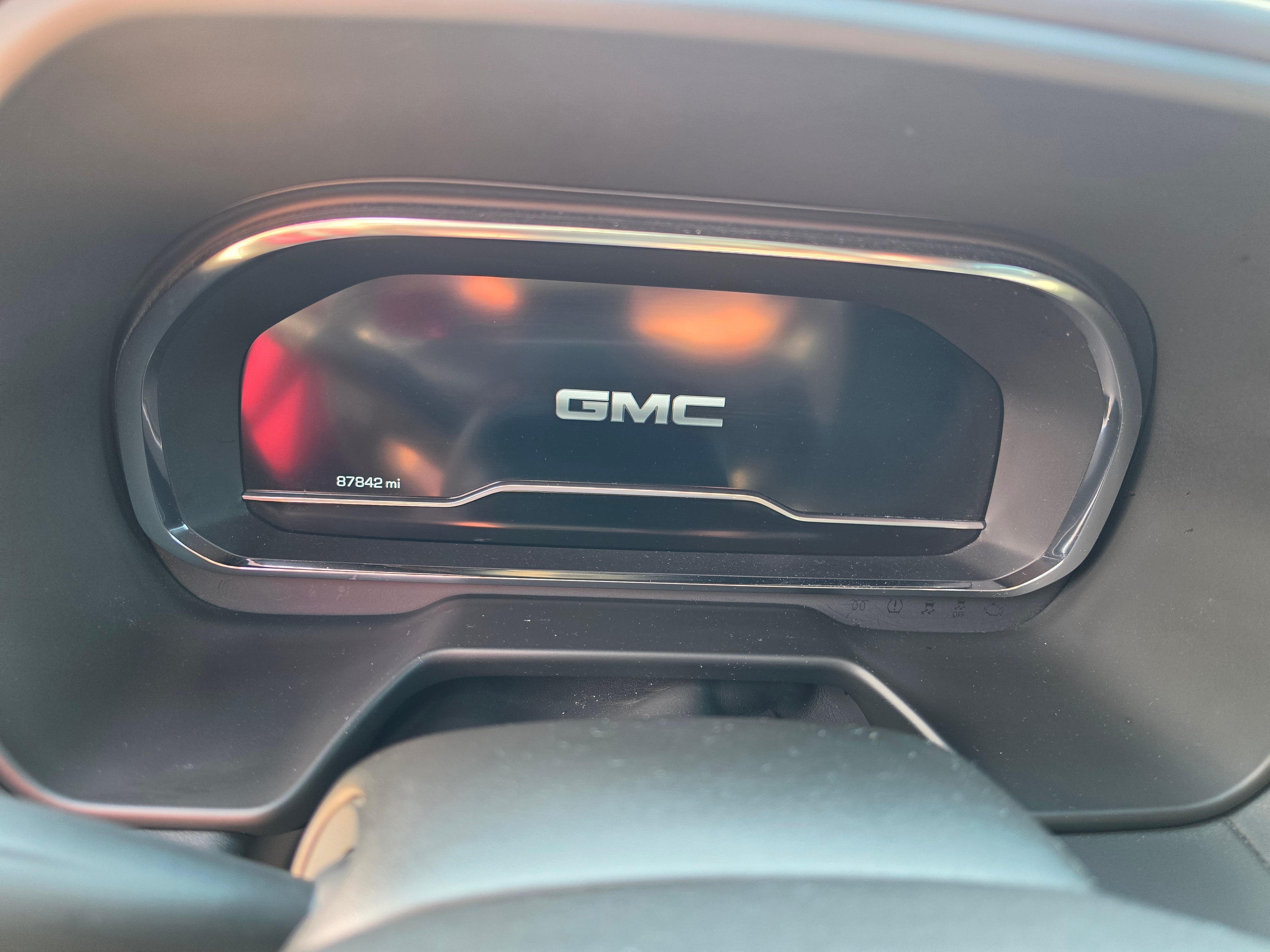 Used 2022 GMC Yukon SLT w/ SLT Luxury Package AWD/4WD image 10