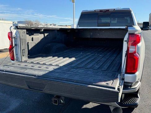 Used 2021 Chevrolet Silverado 3500 LTZ w/ LTZ Premium Package image 11