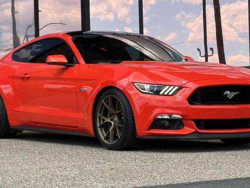 Used 2016 Ford Mustang GT Premium w/ GT Performance Package RWD image 17