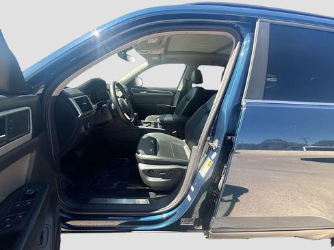 Used 2023 Volkswagen Atlas SE w/ Panoramic Sunroof Package image 20