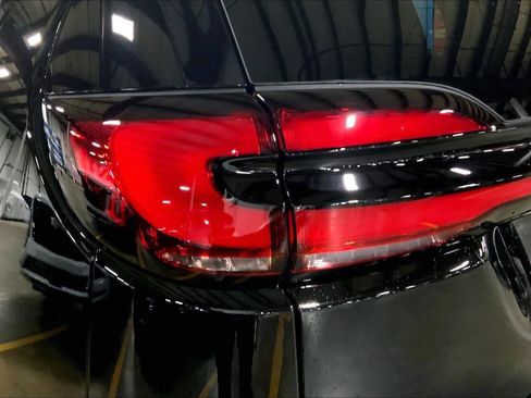 New 2026 Chrysler Pacifica Select w/ S Appearance Package image 18