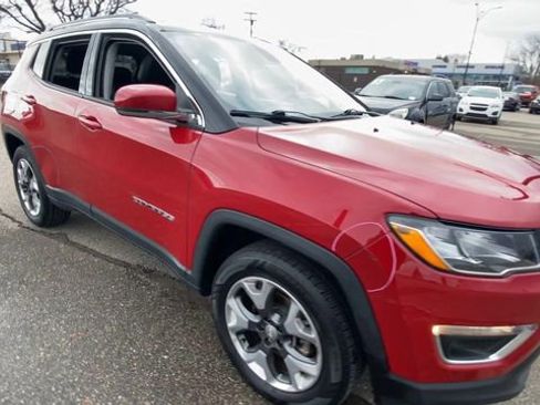 Used 2019 Jeep Compass Limited image 4