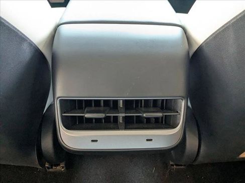 Used 2023 Tesla Model 3 Standard Range RWD image 18