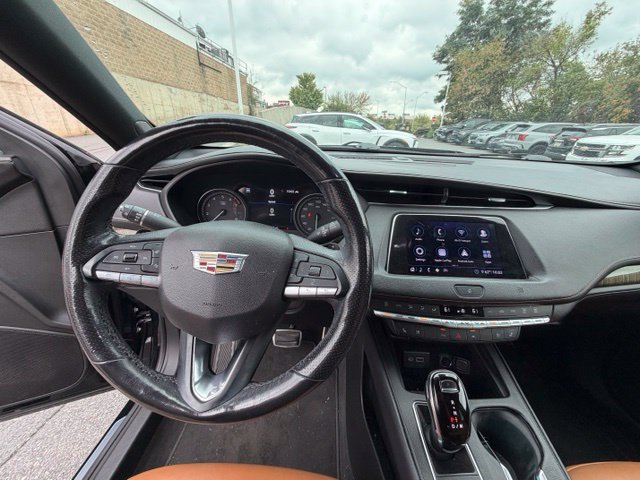 Used 2020 Cadillac XT4 Sport AWD/4WD image 6
