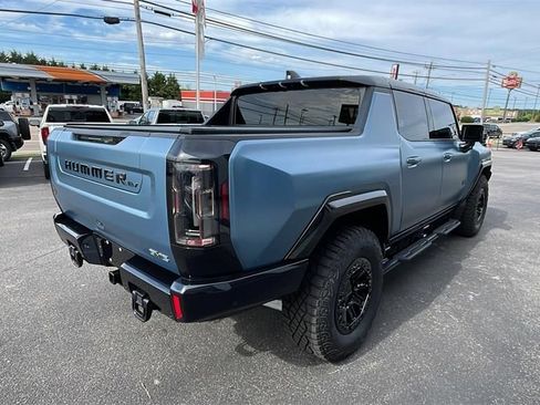 Used 2024 GMC Hummer EV 3X w/ Omega Edition image 7