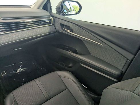 Used 2026 Toyota Camry XLE FWD image 41