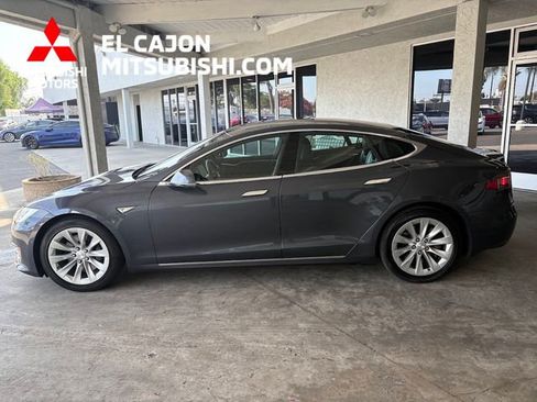 Used 2016 Tesla Model S 70 RWD image 6