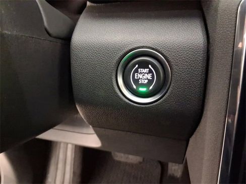 Certified 2024 GMC Acadia Denali w/ Super Cruise Package image 24