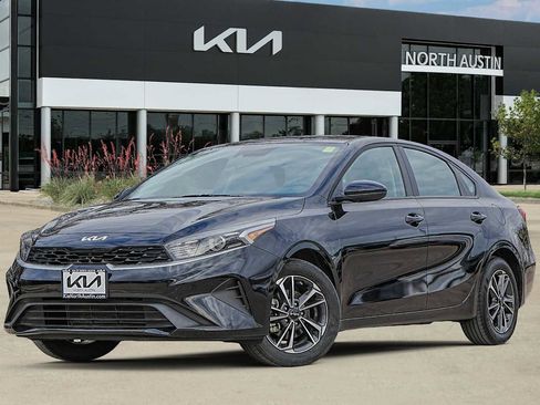 Used 2024 Kia Forte LXS image 1