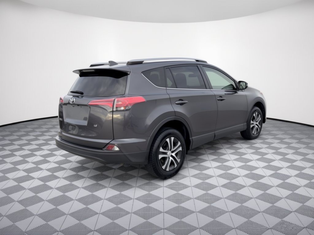 Used 2018 Toyota RAV4 LE w/ All Weather Liner Package FWD image 9