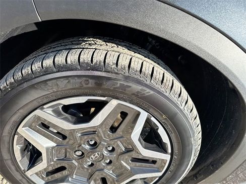 Used 2023 Hyundai Santa Fe Limited image 39