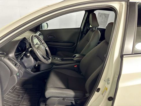 Used 2022 Honda HR-V Sport image 11