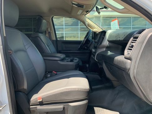 Used 2019 RAM 3500 Tradesman AWD/4WD image 25