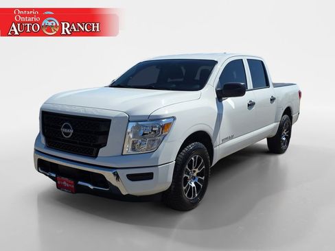 Used 2023 Nissan Titan SV AWD/4WD image 7