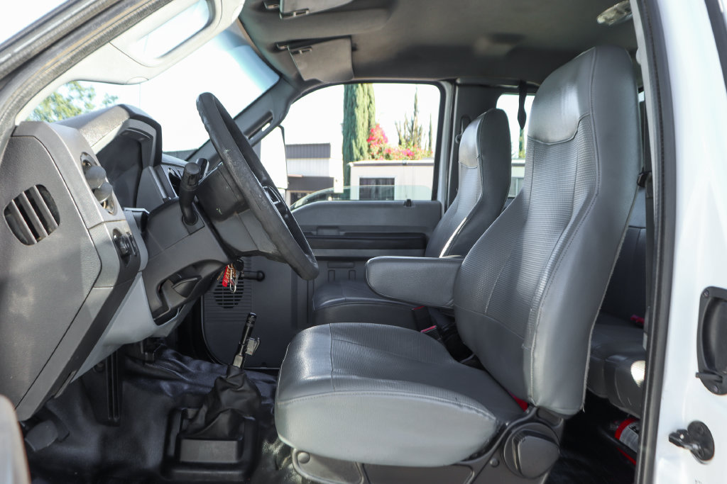 Used 2017 Ford F650 2WD SuperCab Super Duty image 21