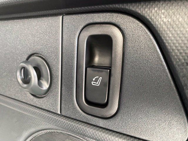 Certified 2025 Subaru Forester Limited AWD/4WD image 9