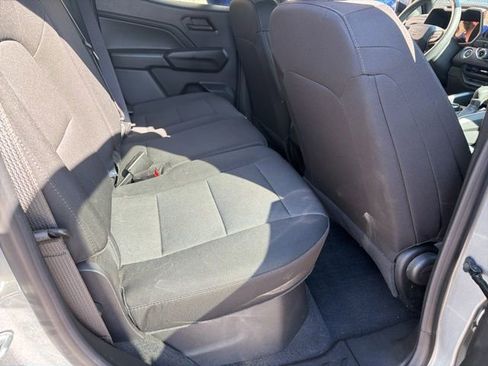 Used 2023 Chevrolet Colorado Trail Boss w/ Technology Package image 20