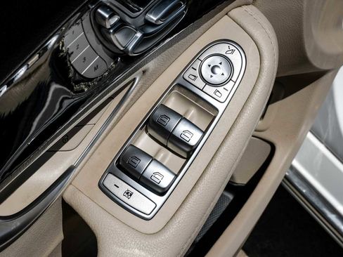 Used 2021 Mercedes-Benz C 300 Sedan image 44