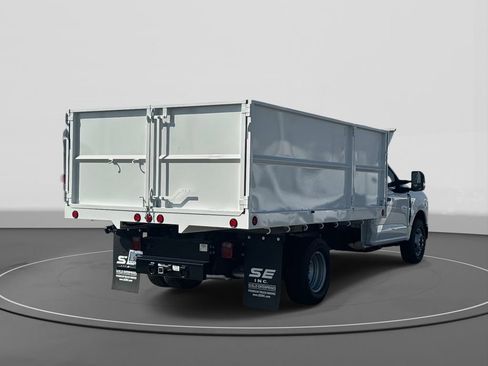 New 2025 Ford F350 XL w/ XL Chrome Package image 5