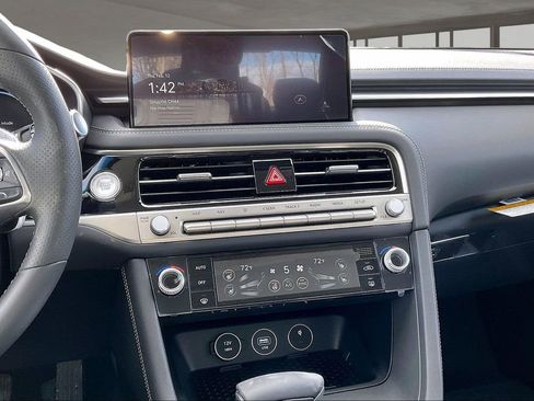 New 2026 Genesis G70 2.5T Prestige image 6