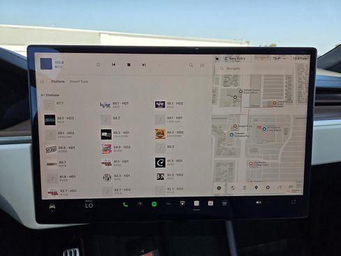 Used 2024 Tesla Model X AWD/4WD image 11