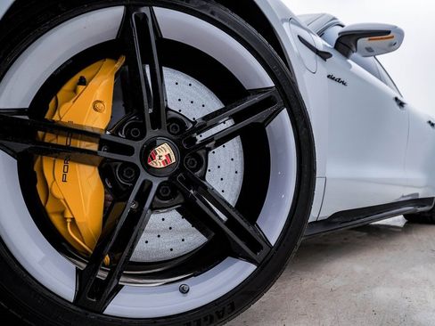 Used 2021 Porsche Taycan Turbo S image 5