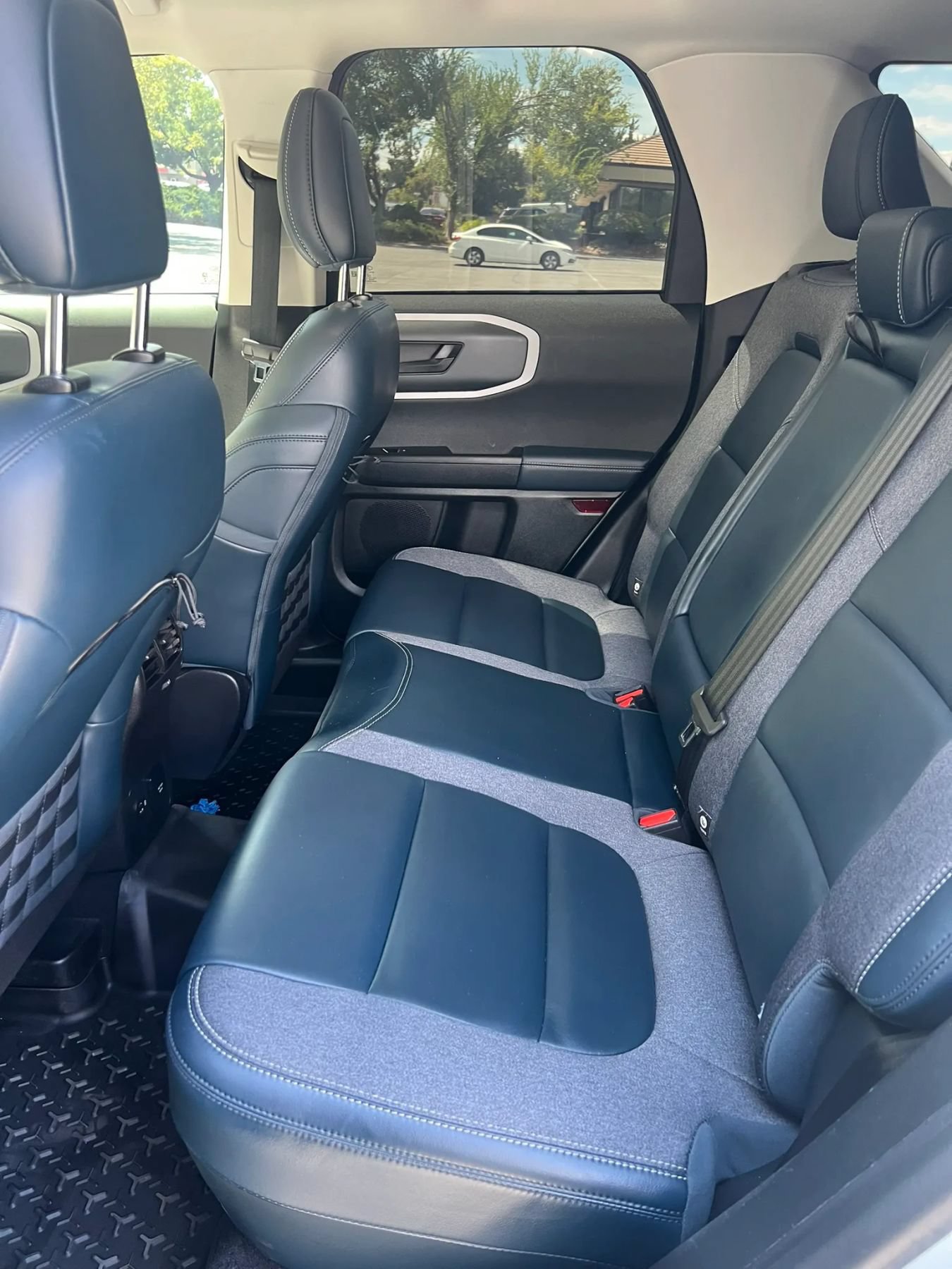 Used 2023 Ford Bronco Sport Outer Banks w/ Tech Package AWD/4WD image 14
