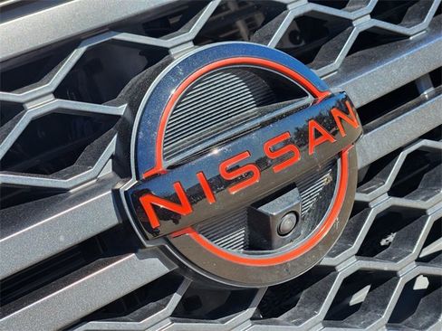 Used 2024 Nissan Titan PRO-4X w/ Pro-4x Convenience Package image 12