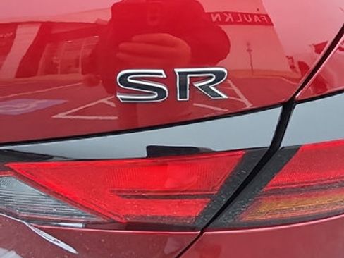 Used 2021 Nissan Altima 2.5 SR w/ SR Premium Package image 25