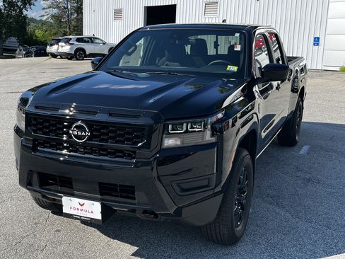 New 2026 Nissan Frontier SV w/ Tow Package AWD/4WD image 3