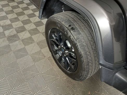 Certified 2025 Jeep Wrangler Unlimited Sahara w/ Safety Group image 15