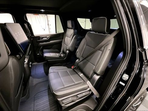 Used 2025 GMC Yukon Elevation w/ Elevation Premium Package AWD/4WD image 25