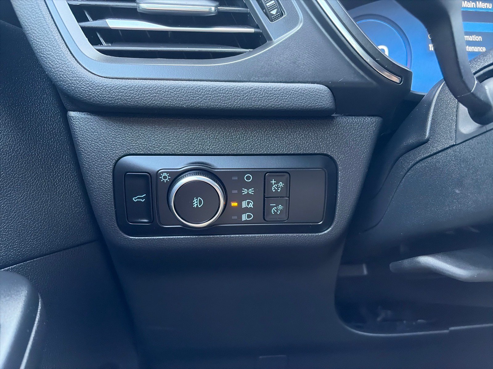 Used 2023 Ford Escape Platinum w/ Premium Technology Package AWD/4WD image 27