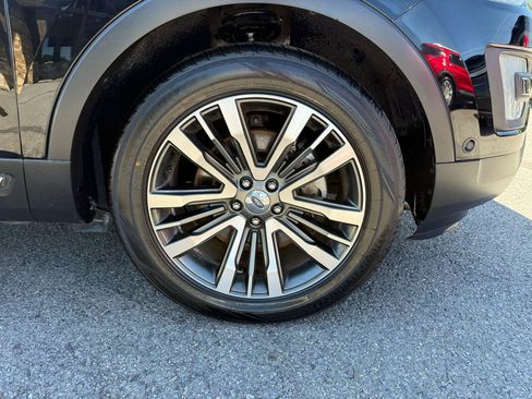Used 2016 Ford Explorer Platinum AWD/4WD image 48