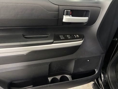 Used 2018 Toyota Tundra Limited w/ Limited Premium Package AWD/4WD image 11