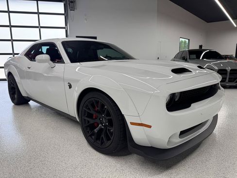 Used 2023 Dodge Challenger SRT Hellcat RWD image 7