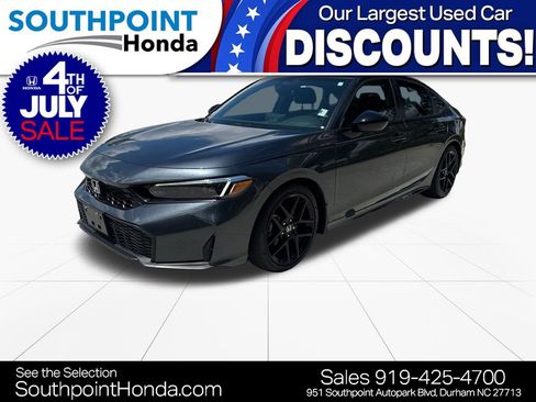 Used 2025 Honda Civic Sport image 3