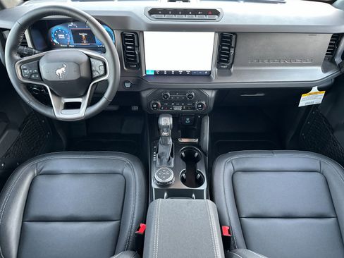 New 2025 Ford Bronco Badlands image 14