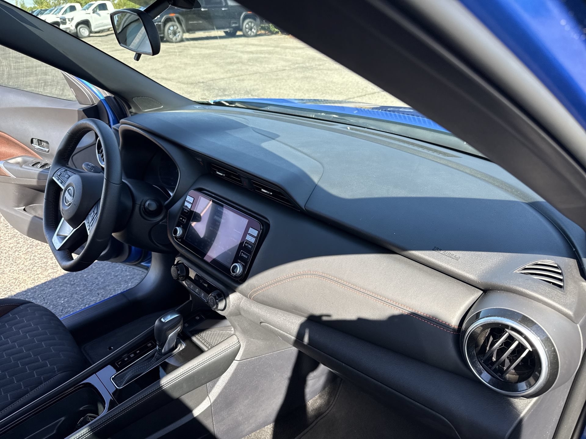 Used 2023 Nissan Kicks SR FWD image 36