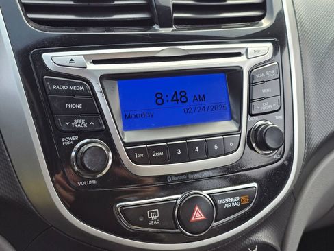 Used 2014 Hyundai Accent GLS w/ Option Group 2 image 27