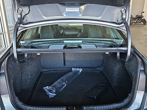 Used 2025 Volkswagen Jetta SEL image 19