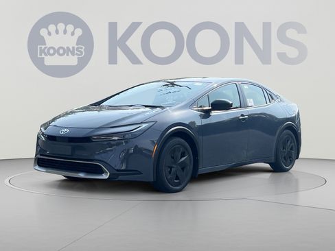 New 2026 Toyota Prius Plug-In Hybrid FWD image 1