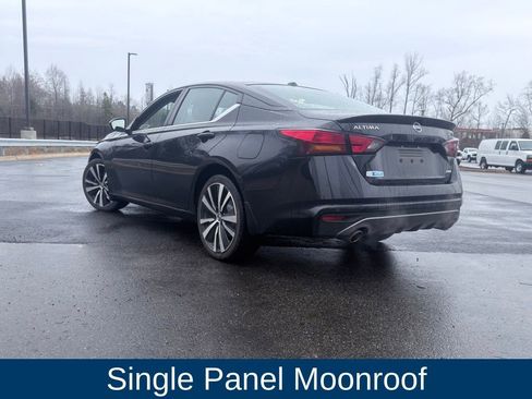 Used 2020 Nissan Altima 2.5 SR w/ Premium Package image 8