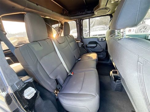 Used 2021 Jeep Wrangler Unlimited Sport S image 31