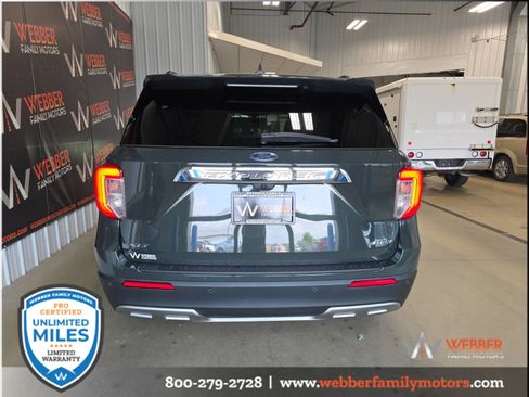 Used 2024 Ford Explorer XLT w/ Equipment Group 202A AWD/4WD image 5