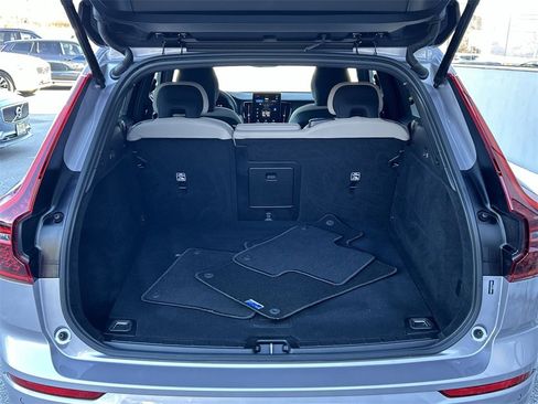 New 2026 Volvo XC60 B5 Core w/ Climate Package image 27