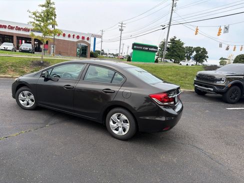 Used 2013 Honda Civic LX image 9