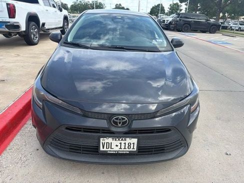 Used 2024 Toyota Corolla LE FWD image 2