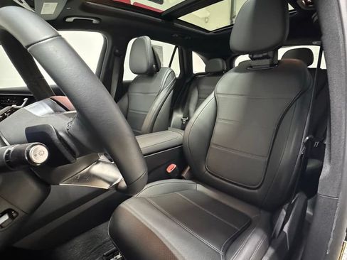 Used 2026 Mercedes-Benz GLC 300 4MATIC image 13