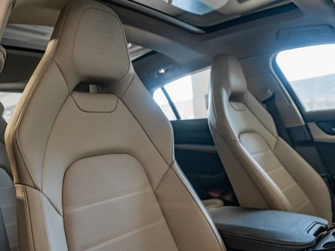 Certified 2025 Porsche Panamera 4 AWD/4WD image 30